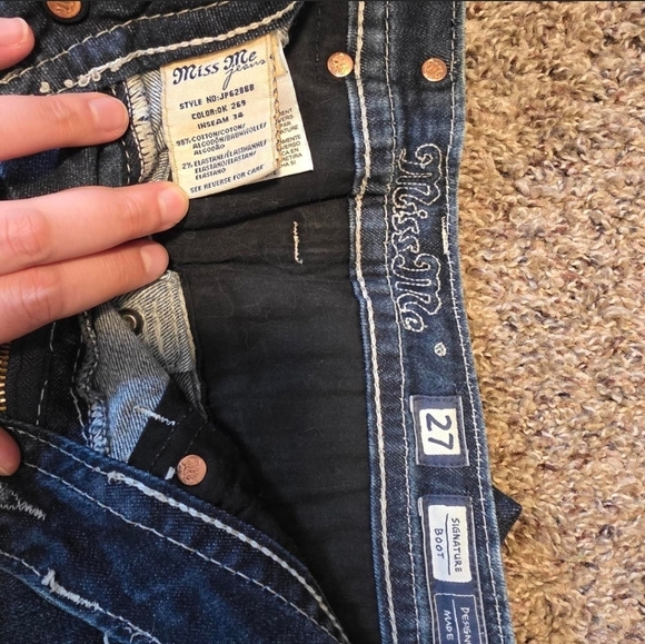 Miss Me Flag Jeans - Picture 2 of 4